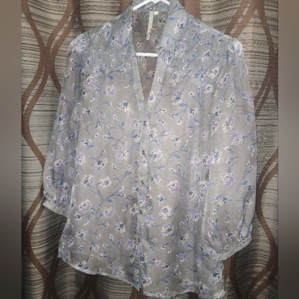 Women's sheer size small floral blouse made by Adikto